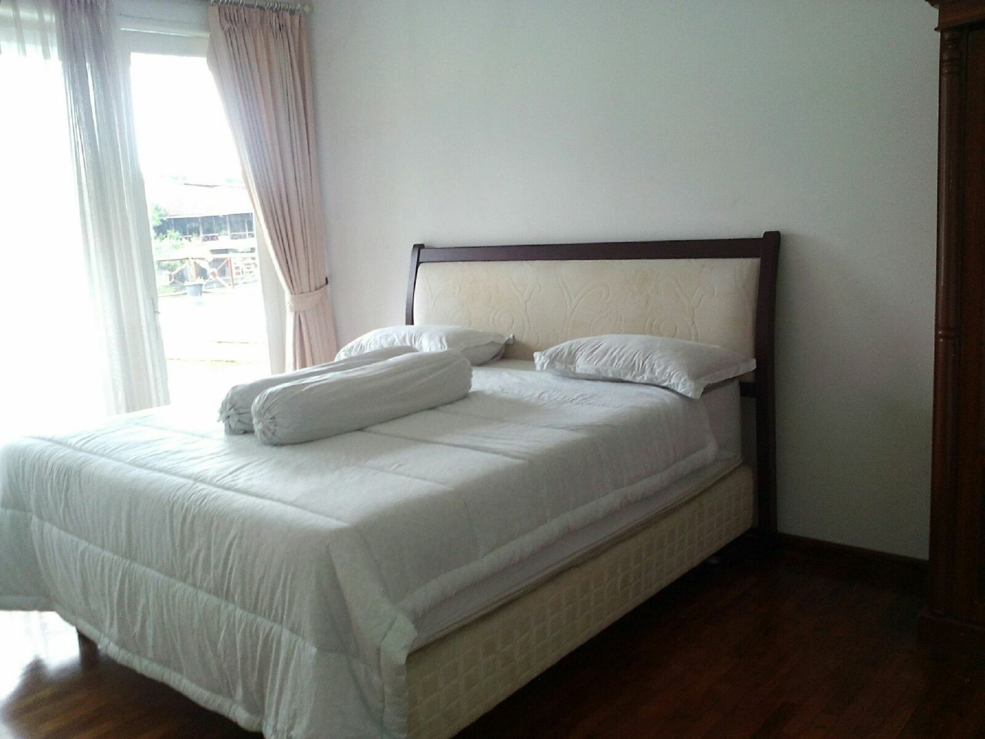 Villa Bukit Danau Cipanas  Zewnętrze zdjęcie