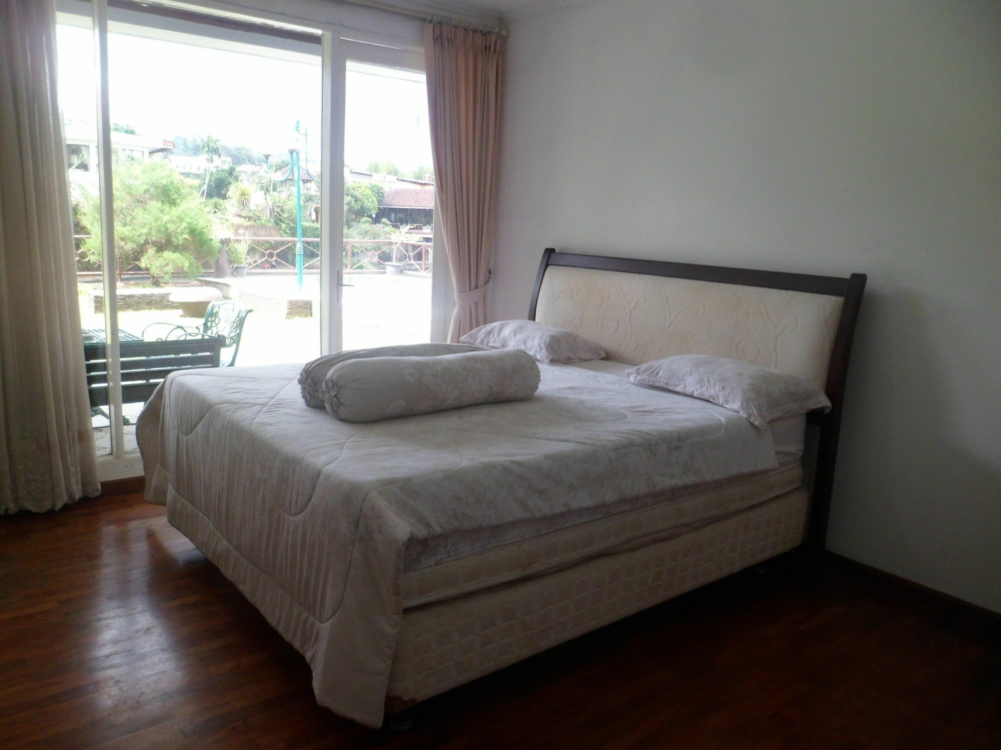 Villa Bukit Danau Cipanas  Zewnętrze zdjęcie