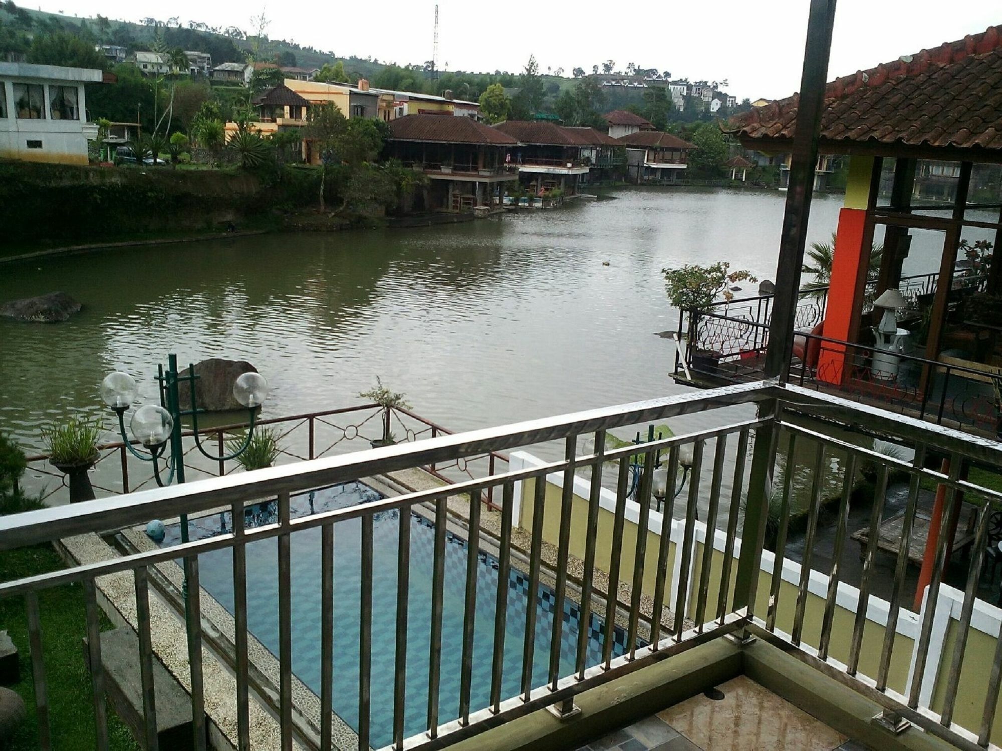 Villa Bukit Danau Cipanas  Zewnętrze zdjęcie