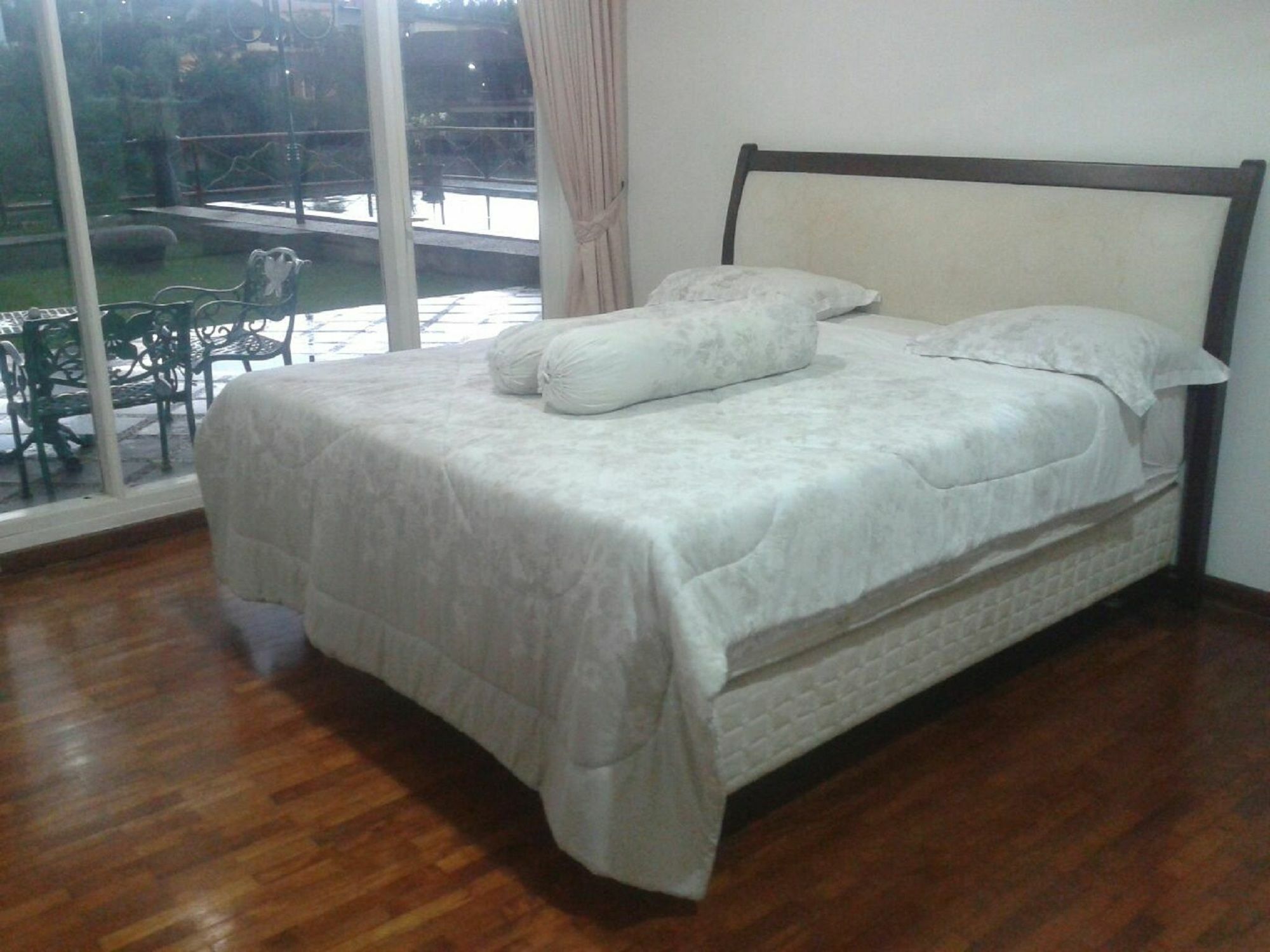 Villa Bukit Danau Cipanas  Zewnętrze zdjęcie